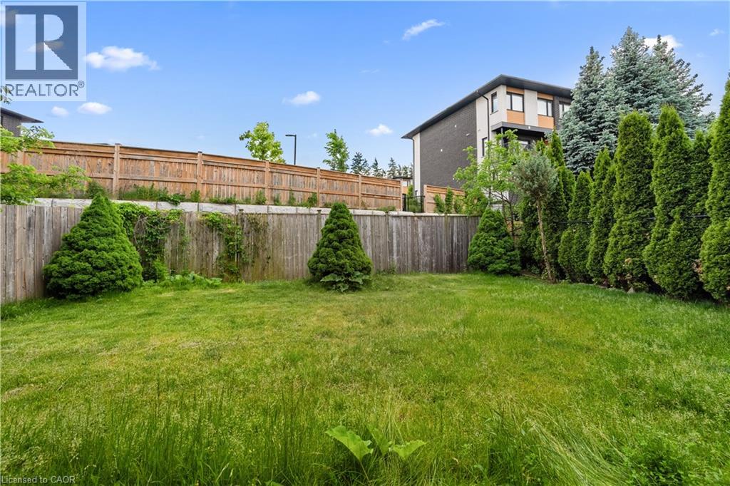 4 Clairfields Drive W, Guelph, Ontario  N1G 5H5 - Photo 43 - 40858342