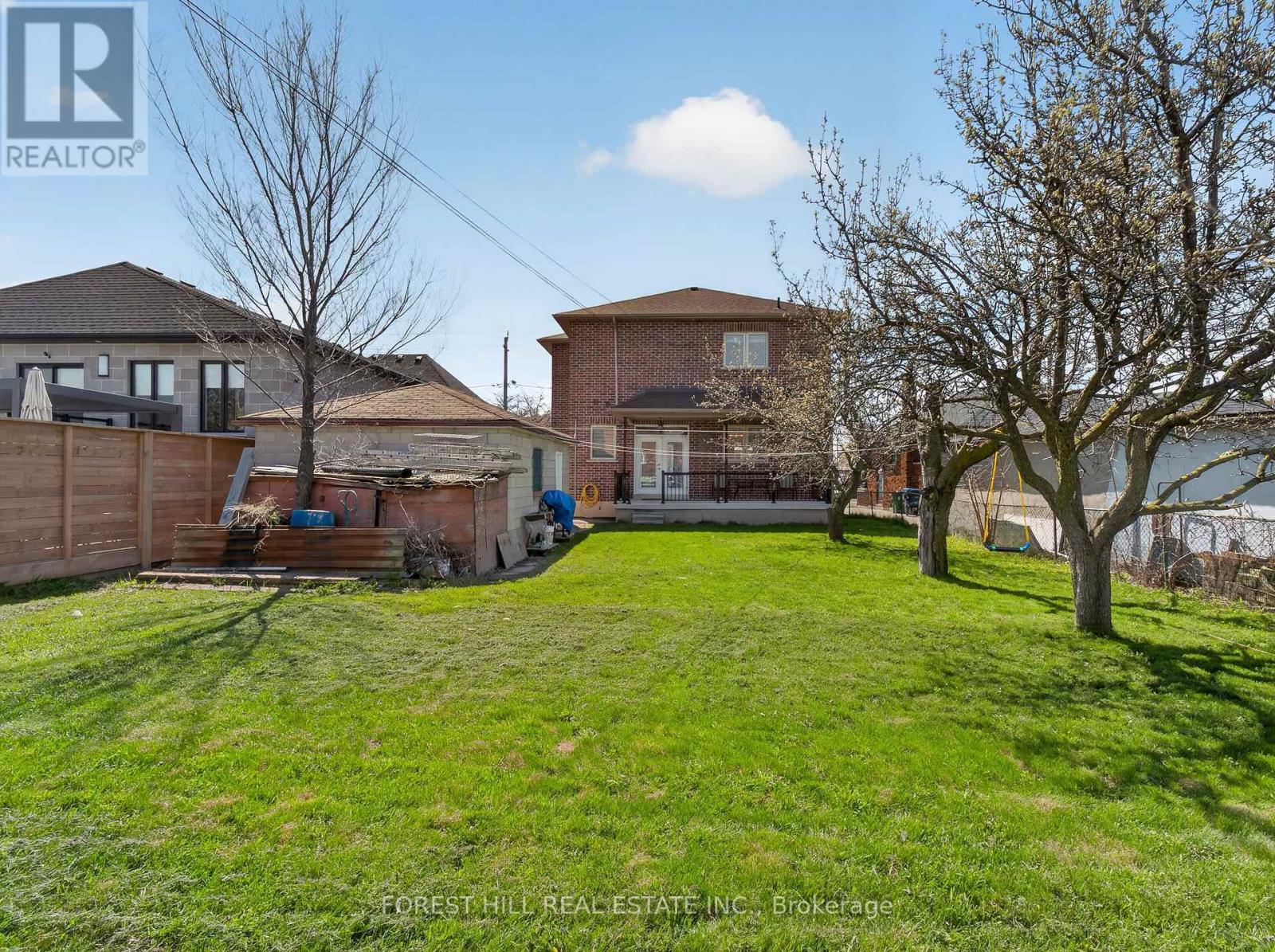 114 Regent Road, Toronto, Ontario  M3K 1H4 - Photo 12 - W13712204