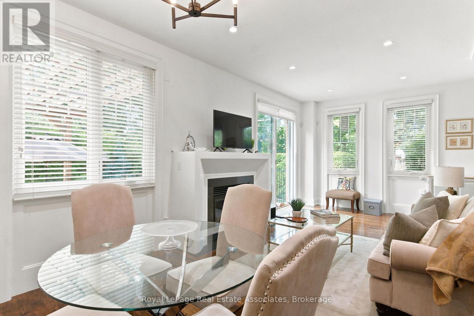 32 Jopling Avenue N, Toronto, Ontario  M9B 4E7 - Photo 18 - W13712206