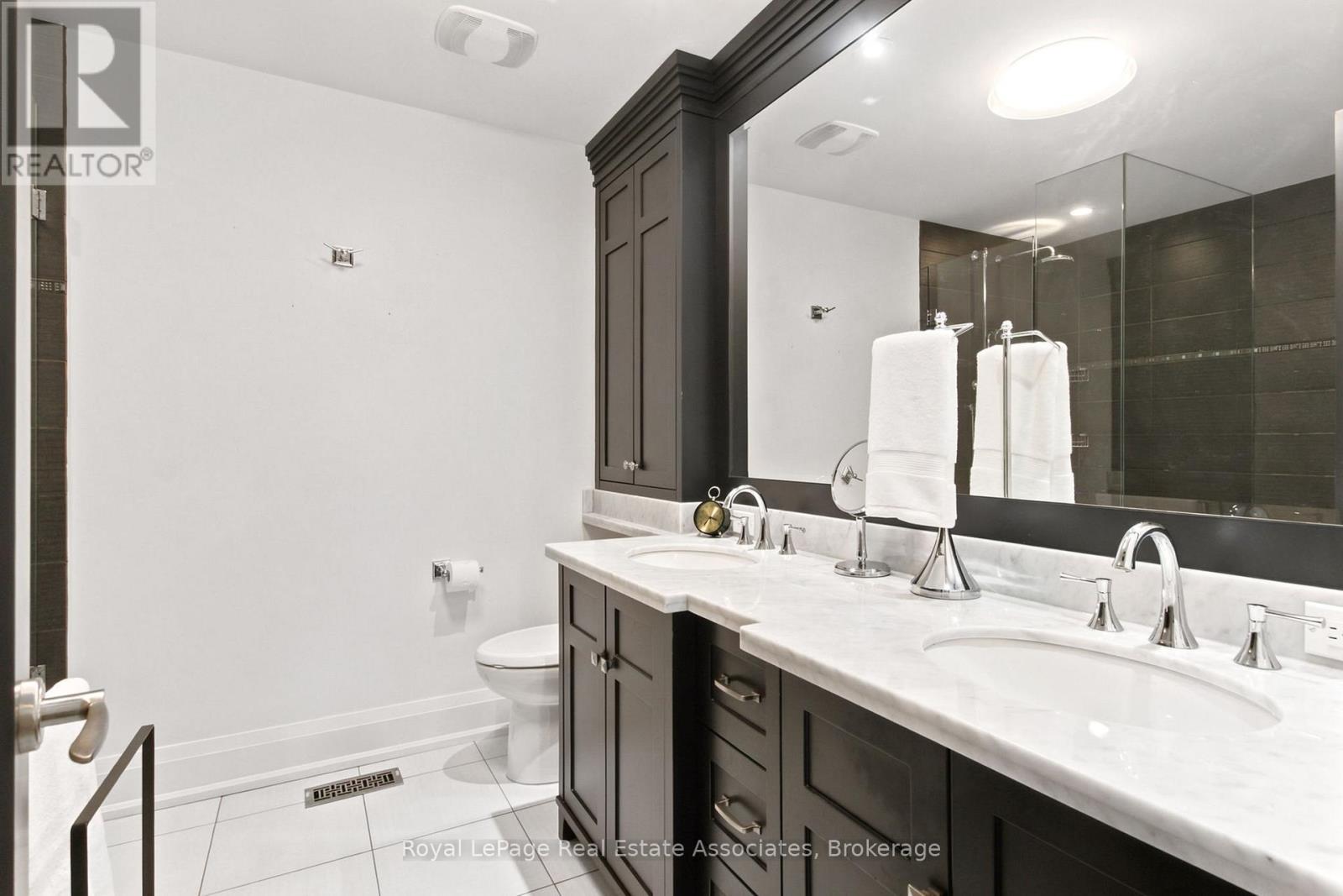 32 Jopling Avenue N, Toronto, Ontario  M9B 4E7 - Photo 27 - W13712206