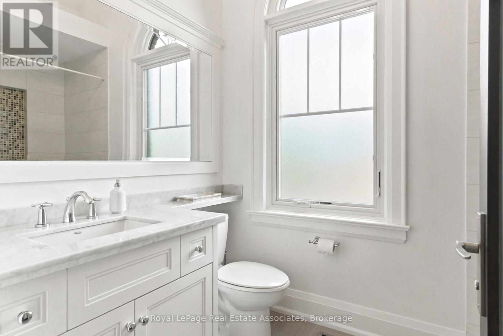 32 Jopling Avenue N, Toronto, Ontario  M9B 4E7 - Photo 36 - W13712206