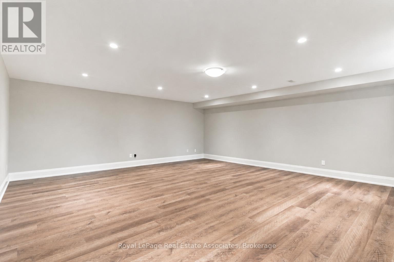 32 Jopling Avenue N, Toronto, Ontario  M9B 4E7 - Photo 40 - W13712206