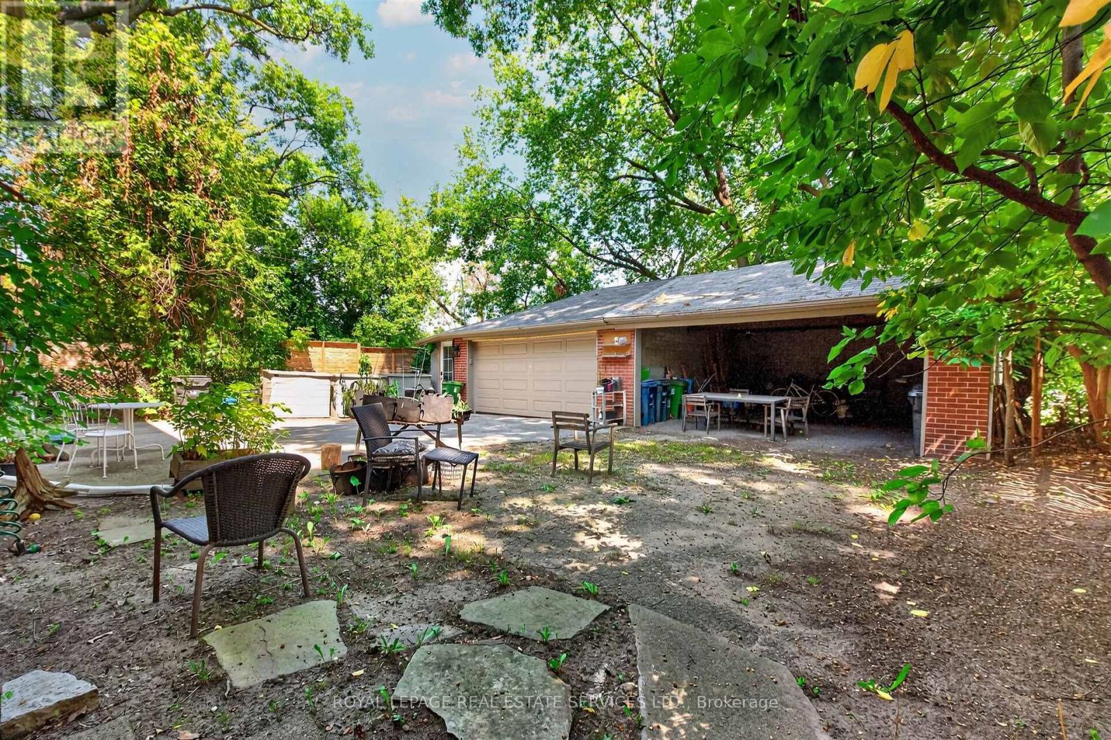 151a Evelyn Avenue, Toronto, Ontario  M6P 2Z6 - Photo 12 - W13712214