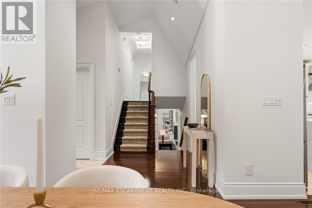 1063 Greenoaks Drive, Mississauga, Ontario  L5J 3A1 - Photo 15 - W13712222