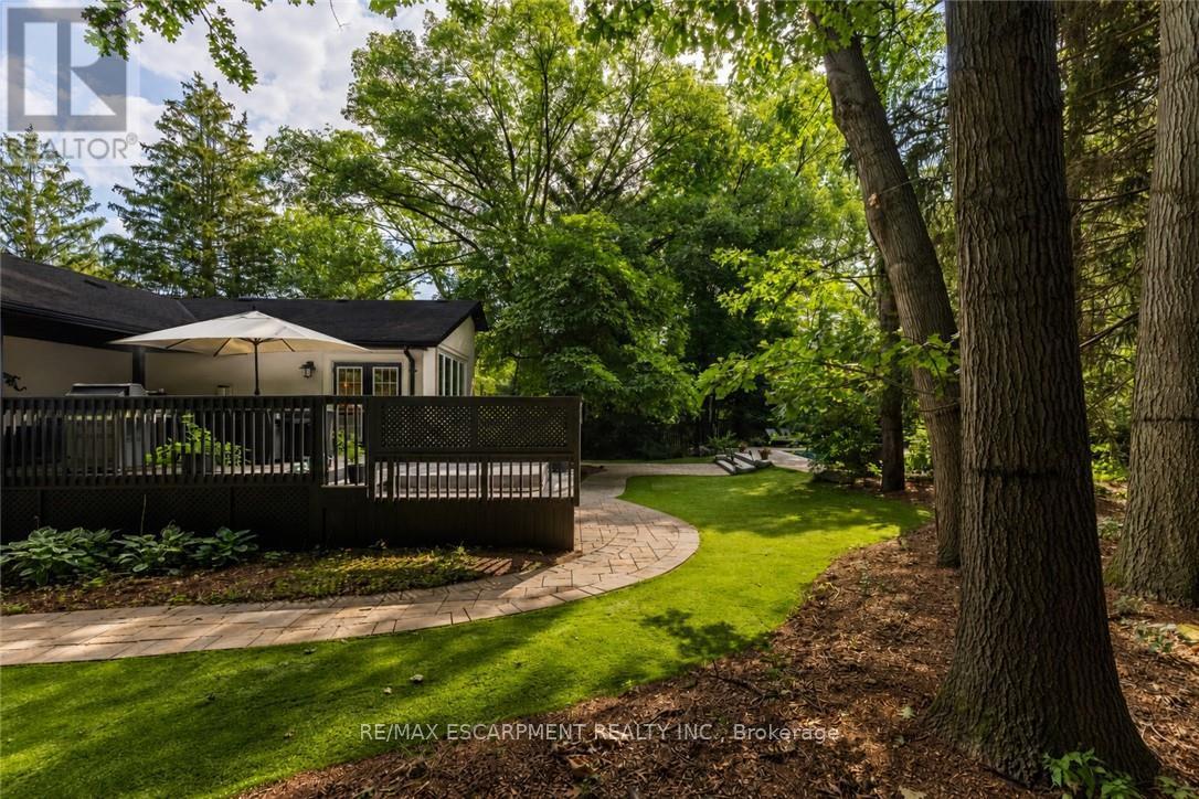 1063 Greenoaks Drive, Mississauga, Ontario  L5J 3A1 - Photo 37 - W13712222