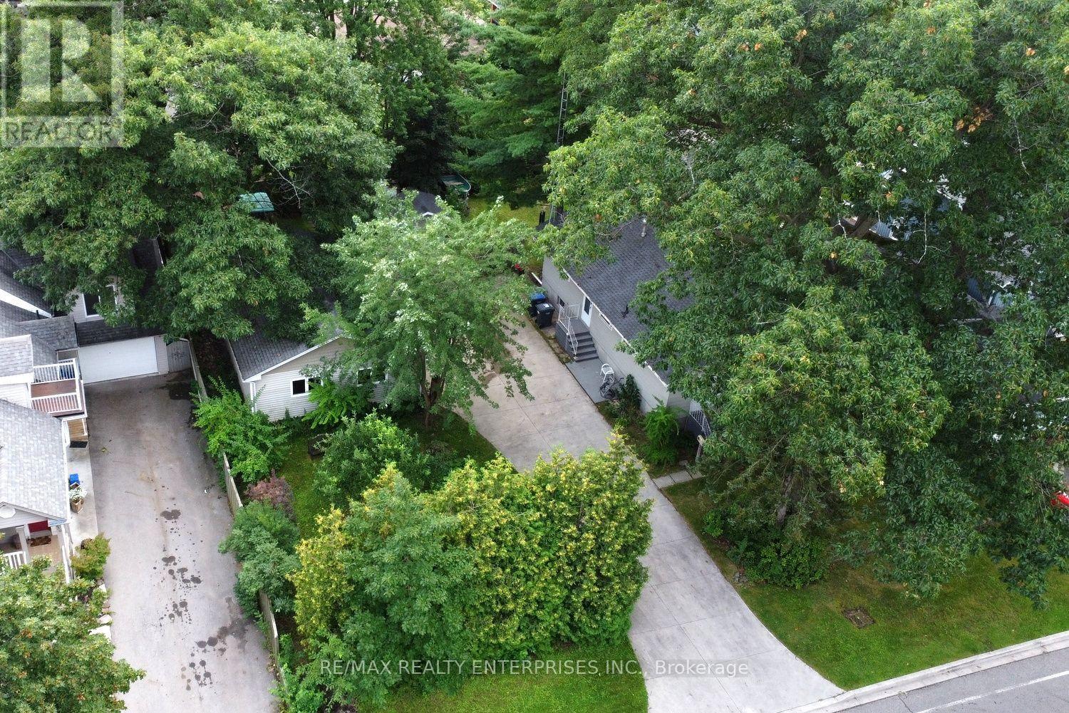120 EAGLEWOOD BOULEVARD Mississauga (Mineola) Ontario Canada L5G1V7 4