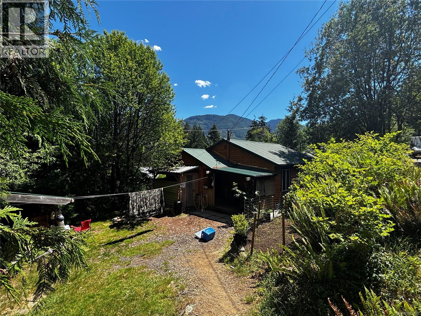 948 Maquinna Dr S, Tahsis, British Columbia  V0P 1X0 - Photo 20 - 1043793