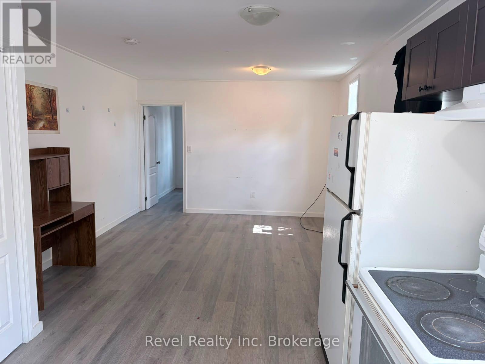 1009 Algonquin Avenue, North Bay, Ontario  P1B 4X9 - Photo 16 - X13707952