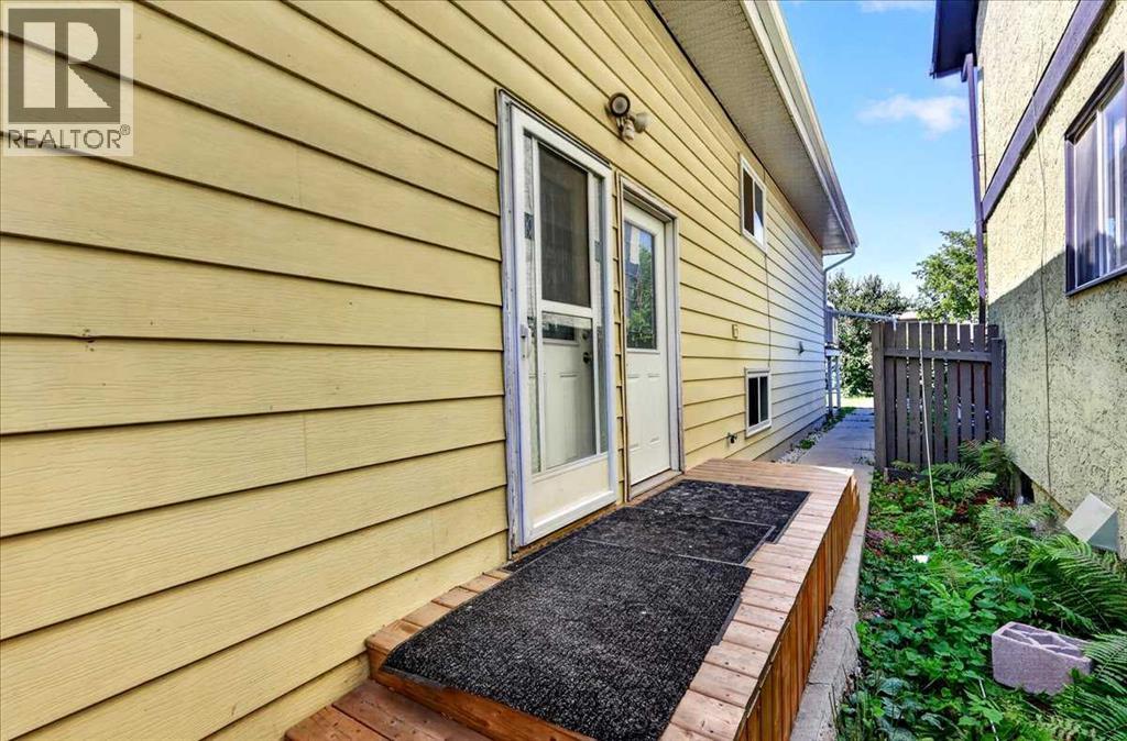 2606 14 Avenue SE, Calgary, Alberta  T2A 0J6 - Photo 2 - A2336584