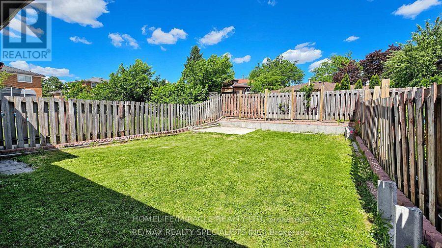7444 Homeside Gardens Bsmt, Mississauga, Ontario  L4T 2A7 - Photo 15 - W13712258