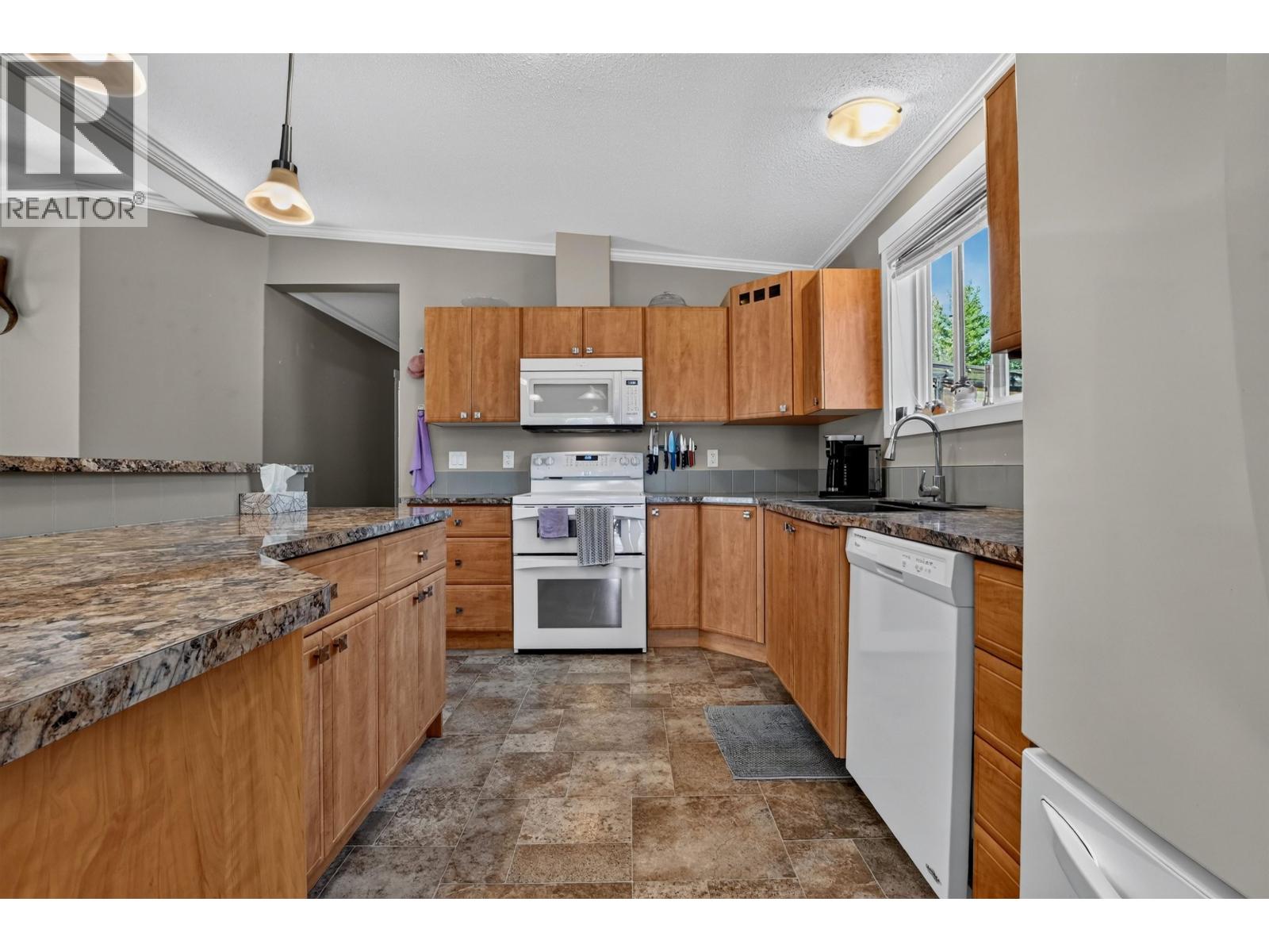 61730 W 16 Highway, Cluculz Lake, British Columbia  V0J 3A1 - Photo 14 - R3158842