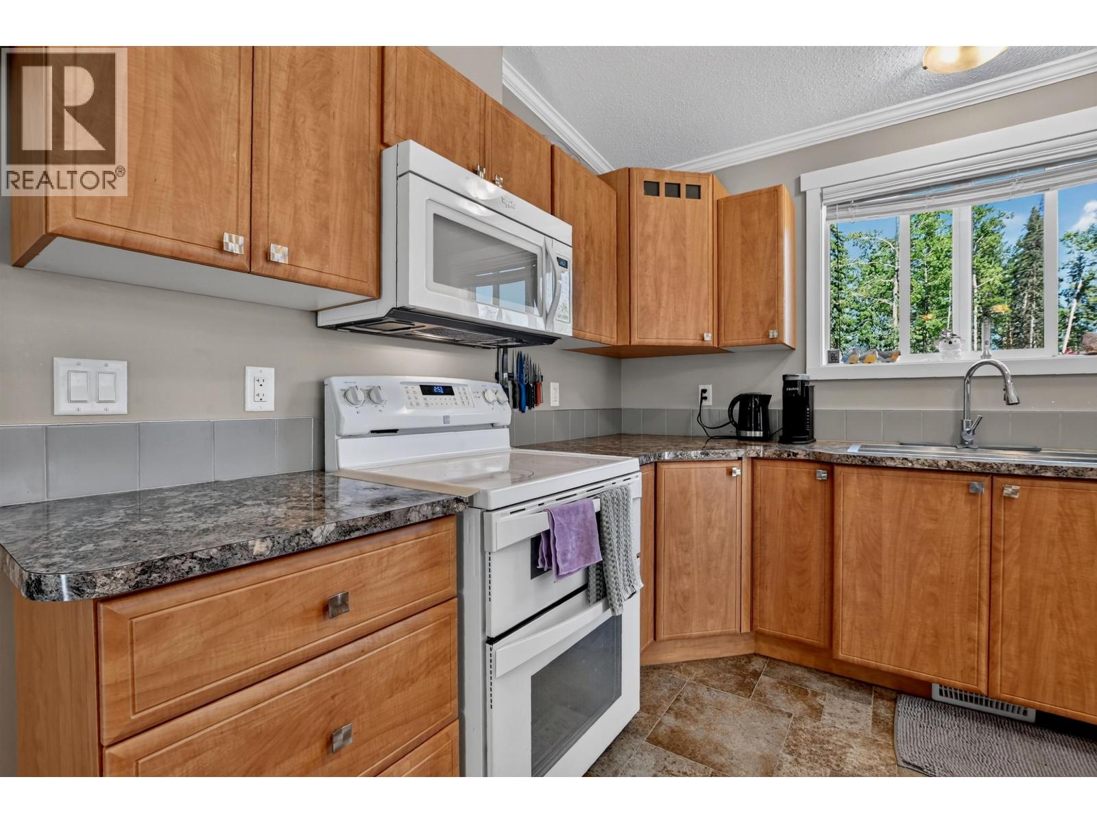 61730 W 16 Highway, Cluculz Lake, British Columbia  V0J 3A1 - Photo 6 - R3158842