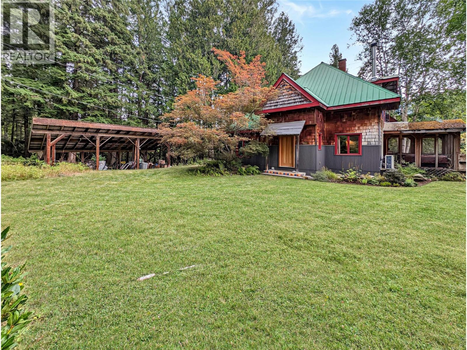6518 Slocan River Road, Winlaw, British Columbia  V0G 2J0 - Photo 4 - 10398770