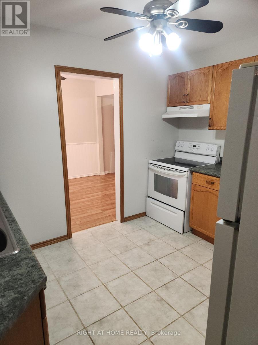 1023 Carson Road, Springwater, Ontario  L4M 4S5 - Photo 13 - S13712266