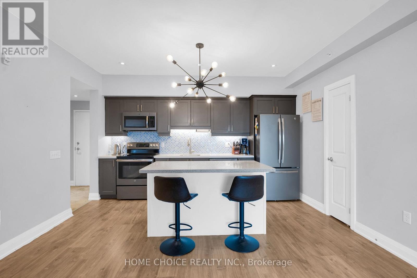602 - 300 Essa Road, Barrie, Ontario  L9J 0B9 - Photo 13 - S13712276