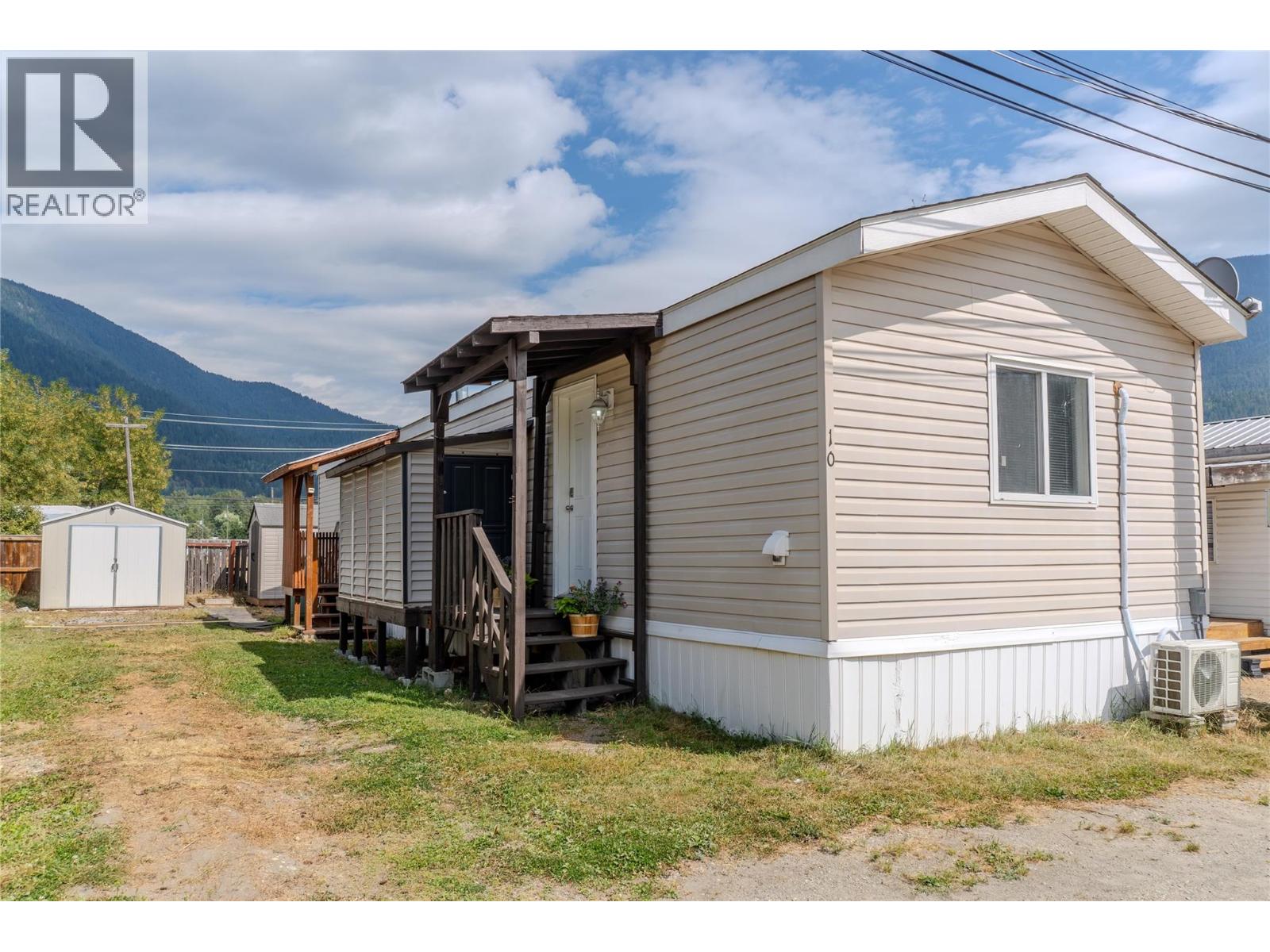 606 Edward Street Unit# 10, Revelstoke, British Columbia  V0E 2S0 - Photo 2 - 10398479