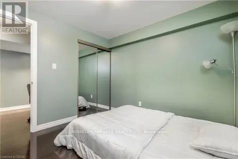 4 Clairfields Drive W, Guelph, Ontario  N1G 5H5 - Photo 49 - X13712262