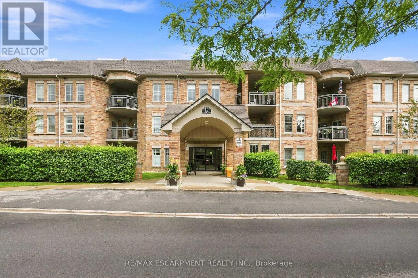 202 - 59 CRITZIA DRIVE, Hamilton, Ontario