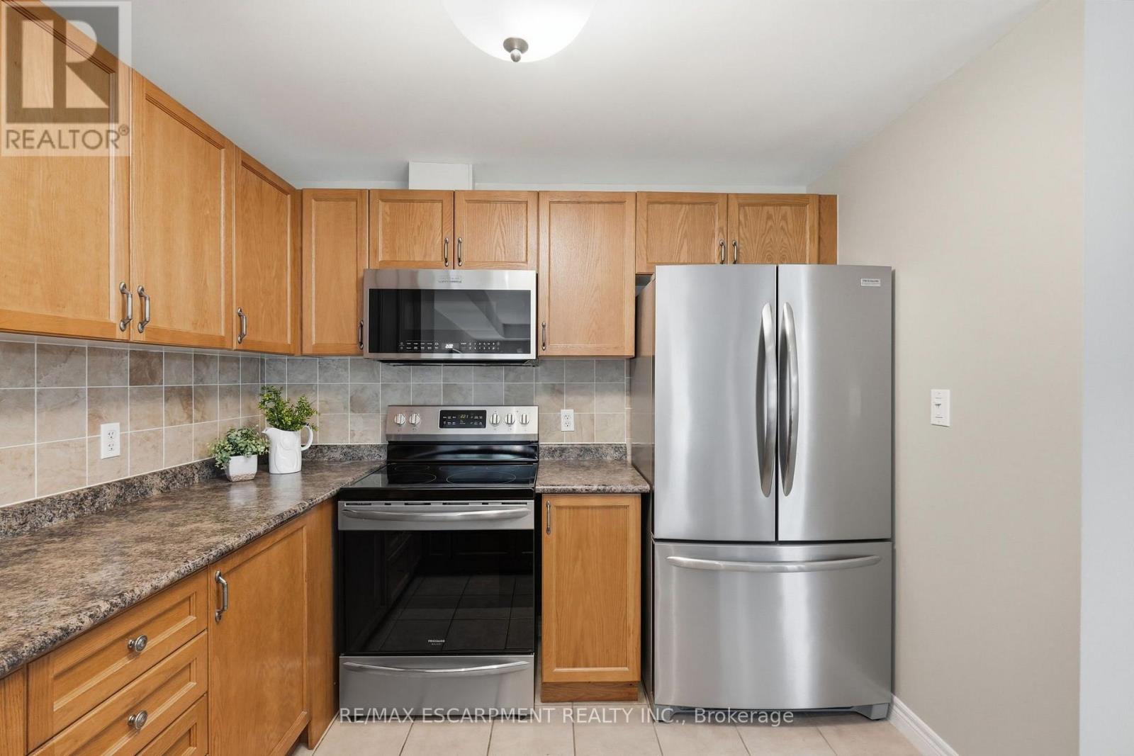 202 - 59 Critzia Drive, Hamilton, Ontario  L0R 1W0 - Photo 10 - X13712268