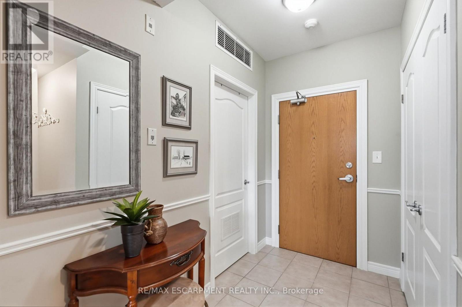 202 - 59 Critzia Drive, Hamilton, Ontario  L0R 1W0 - Photo 3 - X13712268