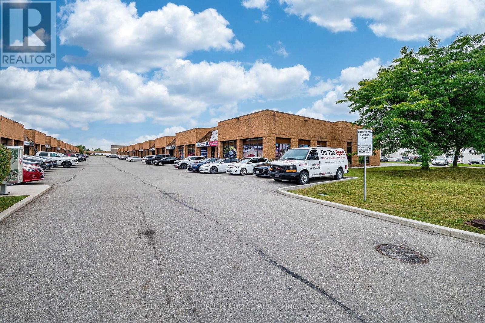 31 - 775 Pacific Road, Oakville, Ontario  L6L 6M4 - Photo 49 - W13704586