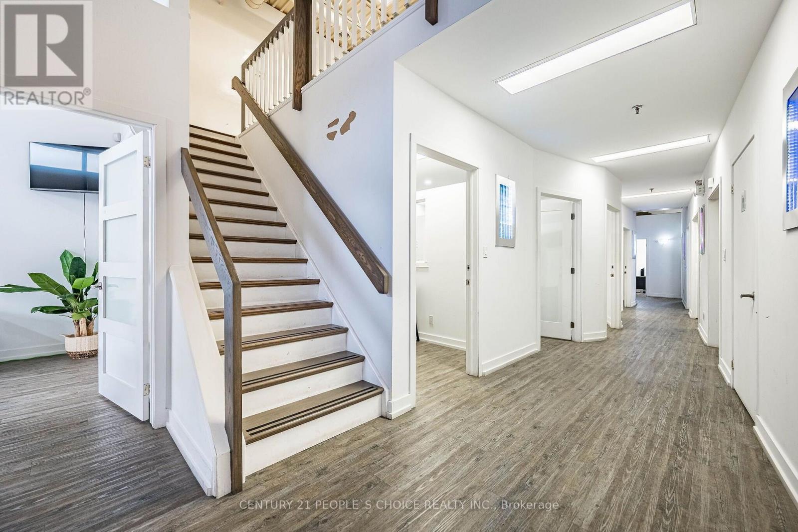 31 - 775 Pacific Road, Oakville, Ontario  L6L 6M4 - Photo 7 - W13704588