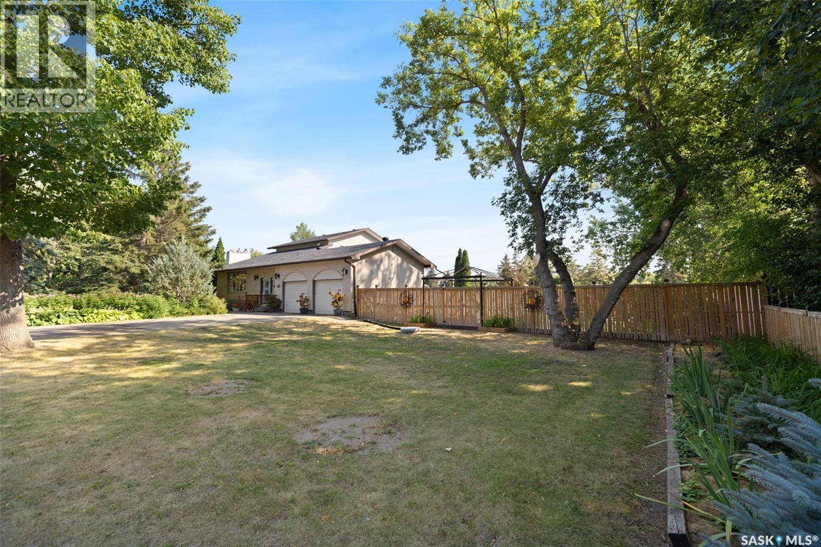 23 Ridgedale Bay, White City, Saskatchewan  S4L 5B1 - Photo 1 - SK046613