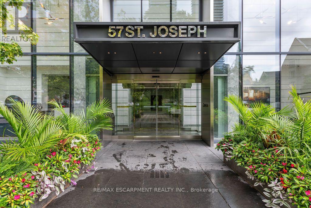 206 - 57 St Joseph Street, Toronto, Ontario  M5S 0C5 - Photo 3 - C13712332