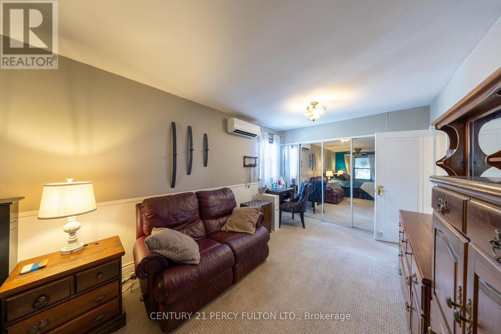 816 Simcoe Street N, Oshawa, Ontario  L1G 4V8 - Photo 12 - E13712292