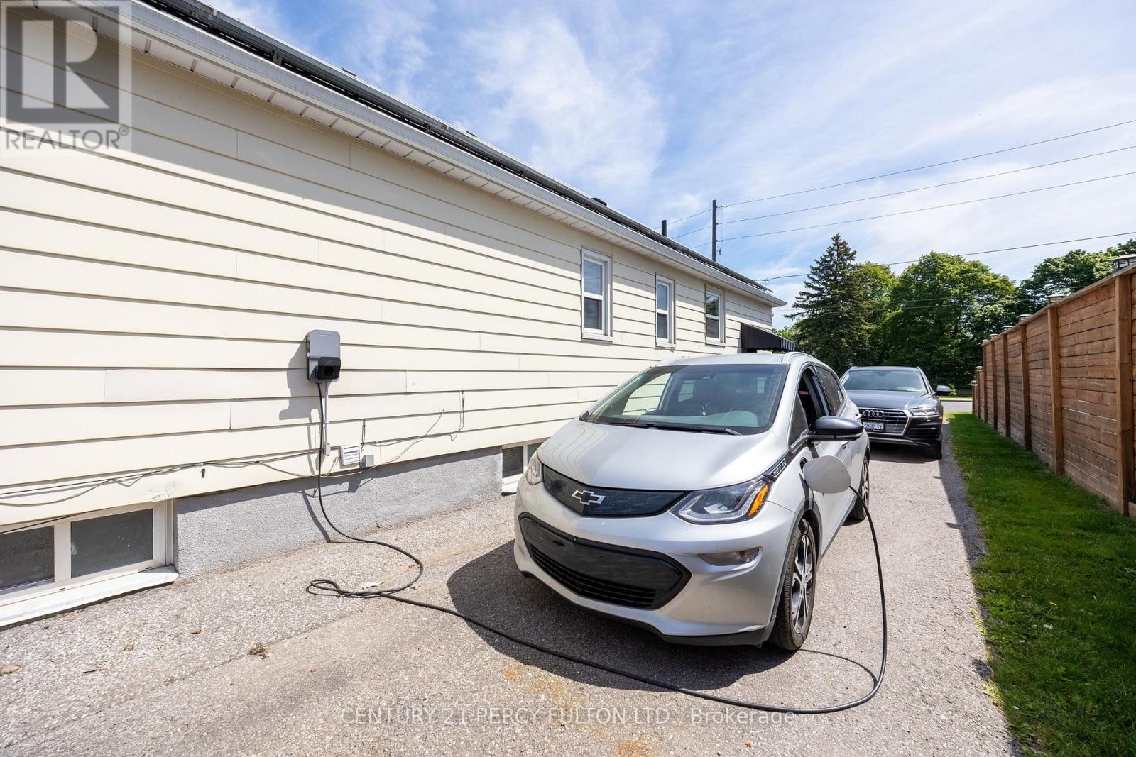 816 Simcoe Street N, Oshawa, Ontario  L1G 4V8 - Photo 34 - E13712292