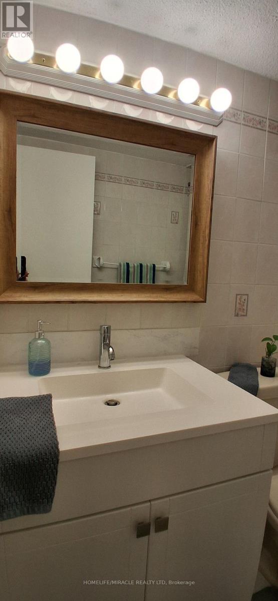 1618 - 1 Massey Square, Toronto, Ontario  M4C 5L4 - Photo 28 - E13712322