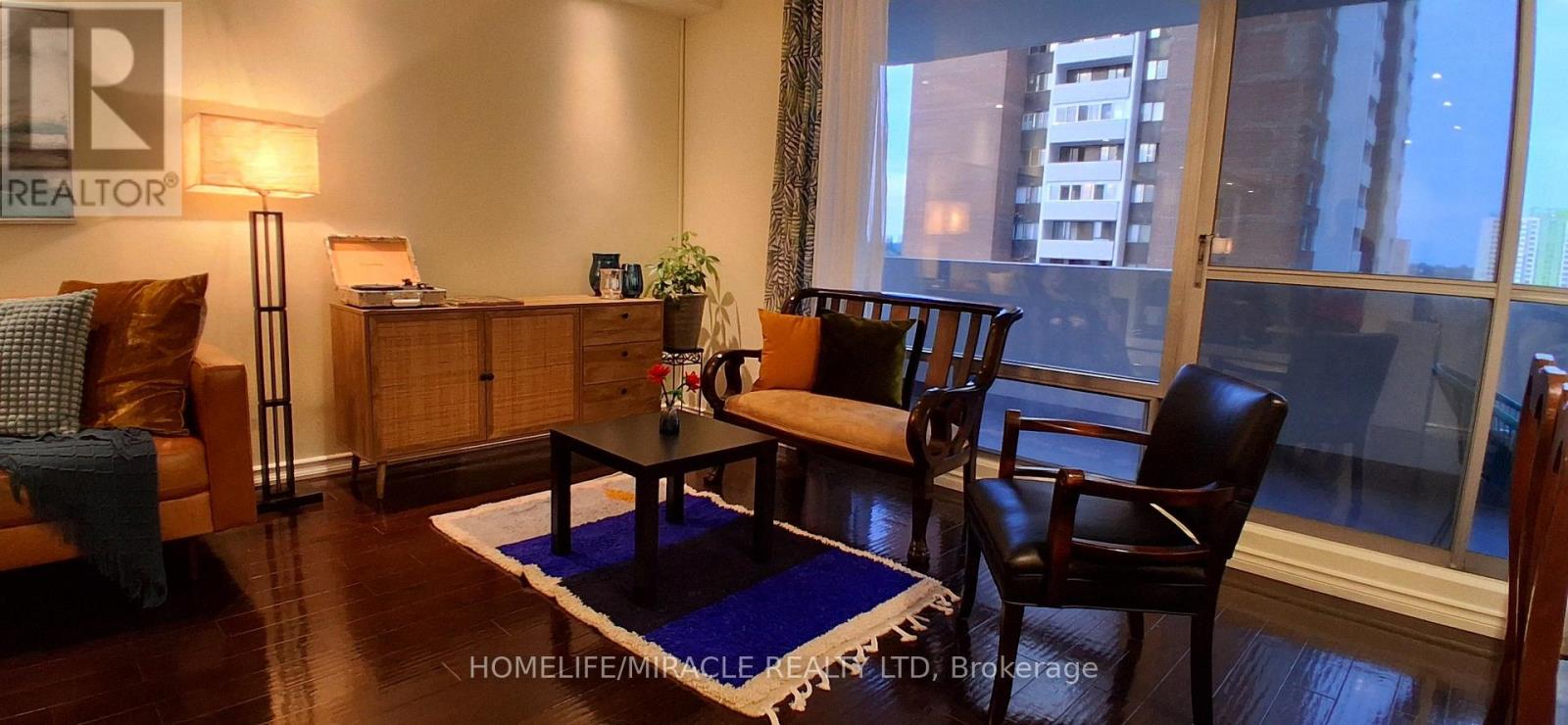 1618 - 1 Massey Square, Toronto, Ontario  M4C 5L4 - Photo 6 - E13712322