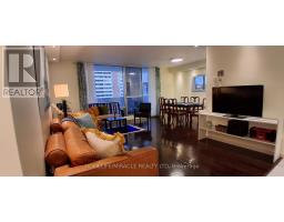 1618 - 1 MASSEY SQUARE, Toronto, Ontario