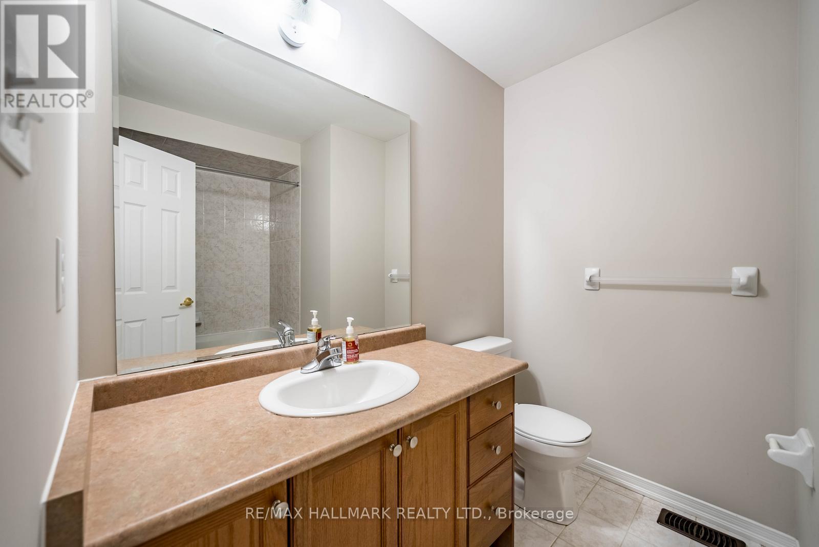 206 Lageer Drive, Whitchurch-Stouffville, Ontario  L4A 0X1 - Photo 25 - N13712290