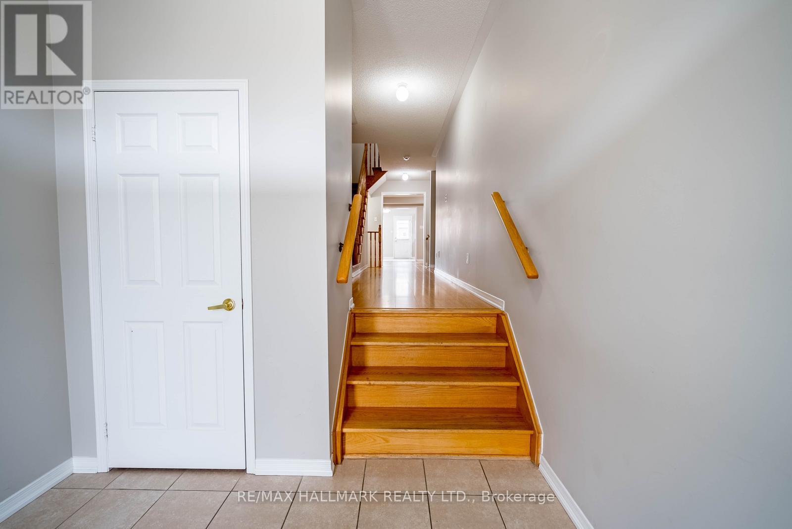 206 Lageer Drive, Whitchurch-Stouffville, Ontario  L4A 0X1 - Photo 5 - N13712290
