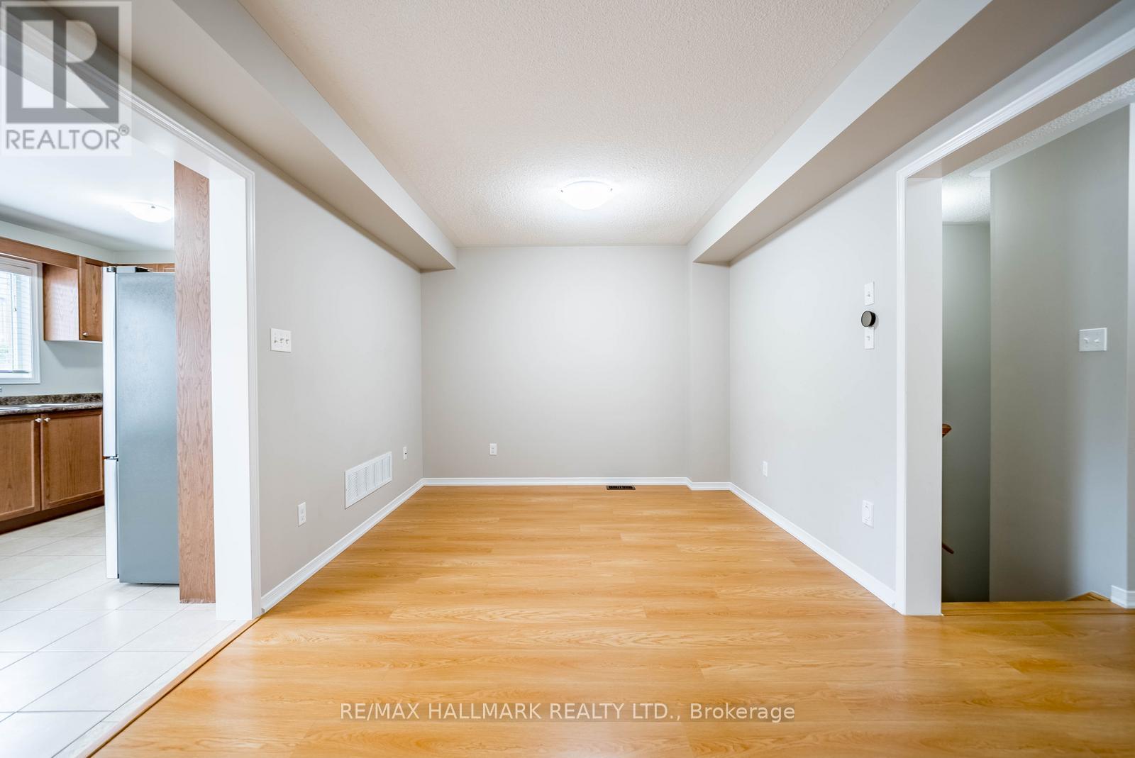 206 Lageer Drive, Whitchurch-Stouffville, Ontario  L4A 0X1 - Photo 9 - N13712290