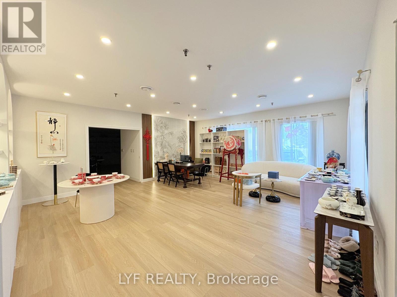 #20 - 90 Nolan Court, Markham, Ontario  L3R 4L9 - Photo 3 - N13712296
