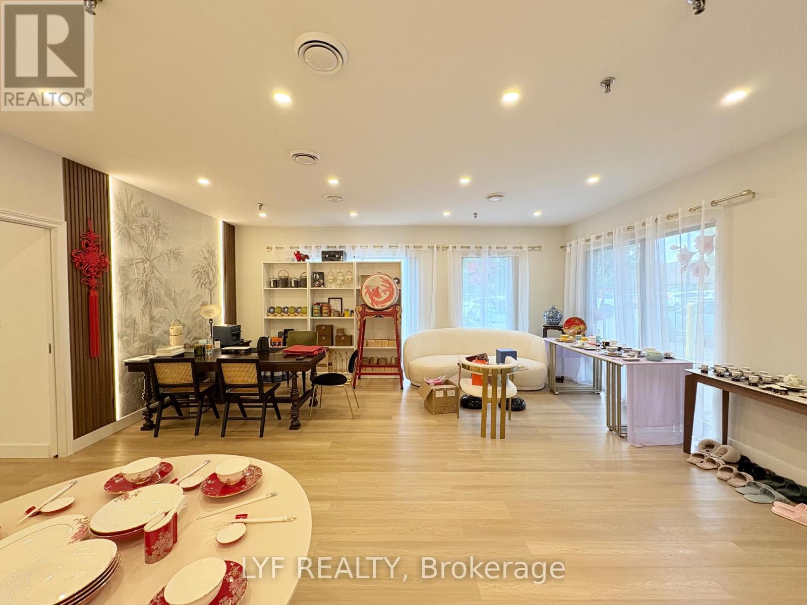 #20 - 90 Nolan Court, Markham, Ontario  L3R 4L9 - Photo 4 - N13712296
