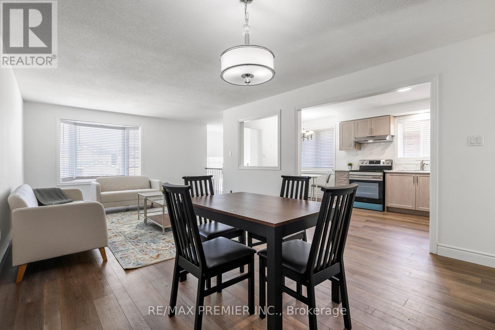 45 Roughley Street, Bradford West Gwillimbury, Ontario  L3Z 3B3 - Photo 11 - N13712318