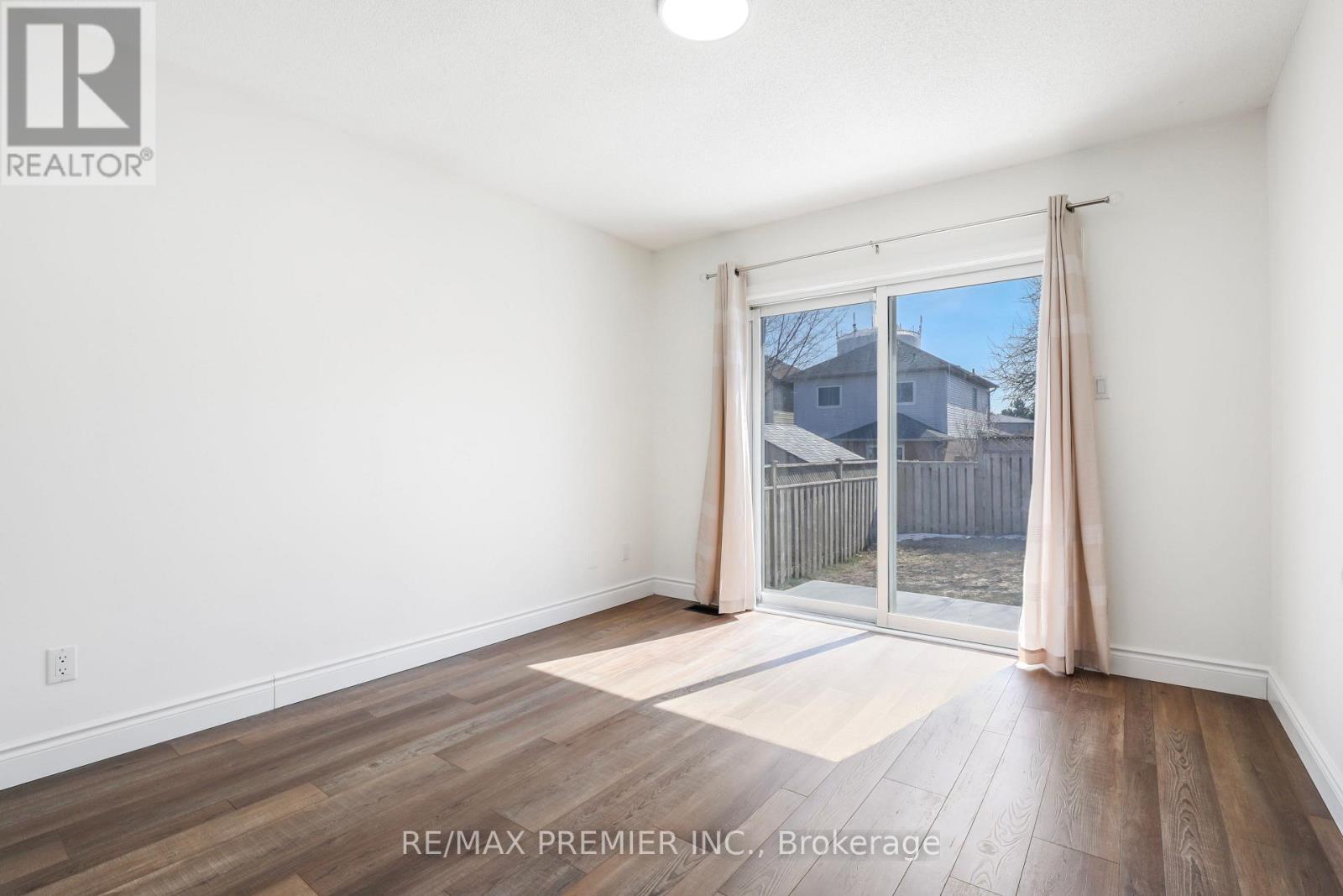 45 Roughley Street, Bradford West Gwillimbury, Ontario  L3Z 3B3 - Photo 15 - N13712318