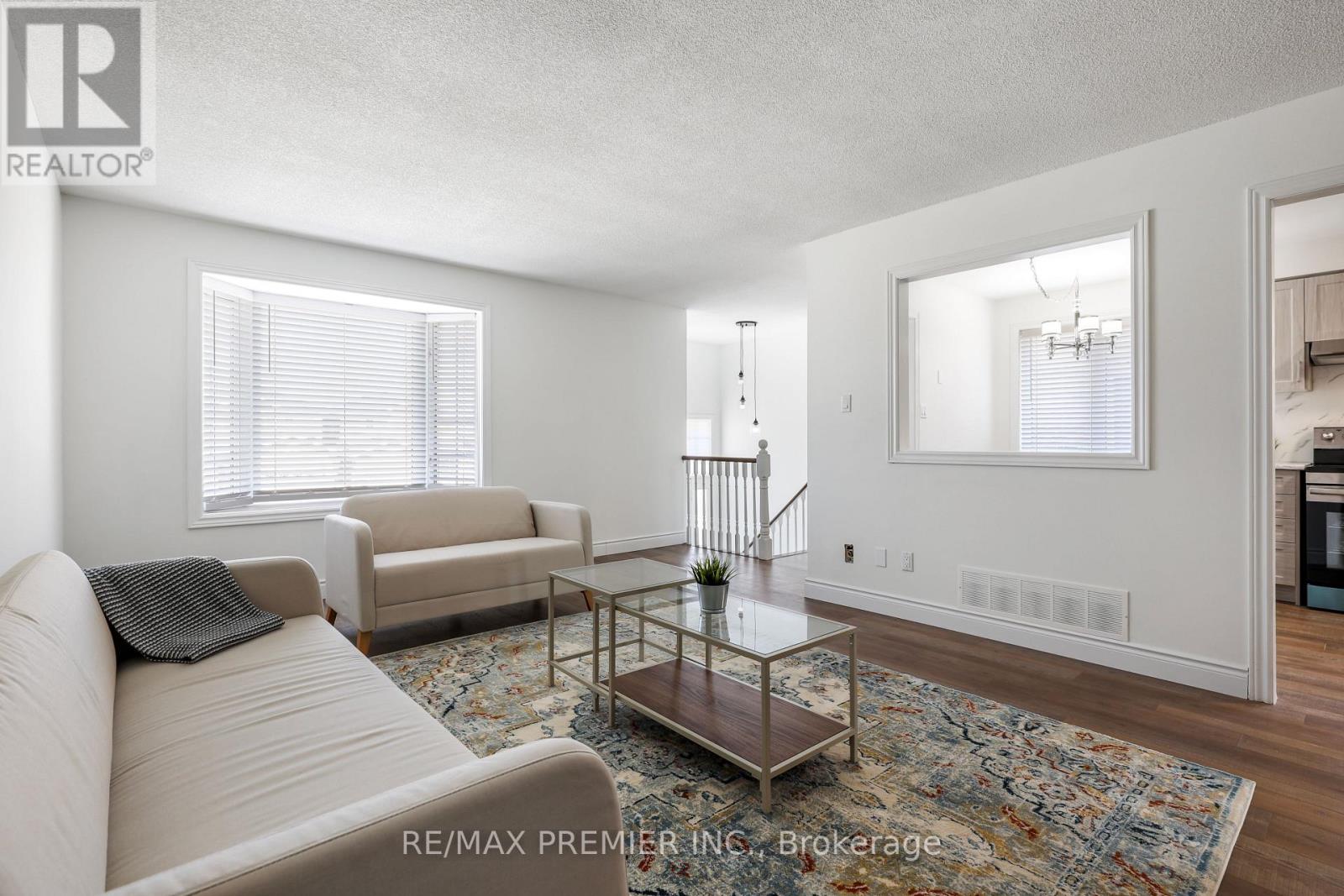 45 Roughley Street, Bradford West Gwillimbury, Ontario  L3Z 3B3 - Photo 9 - N13712318