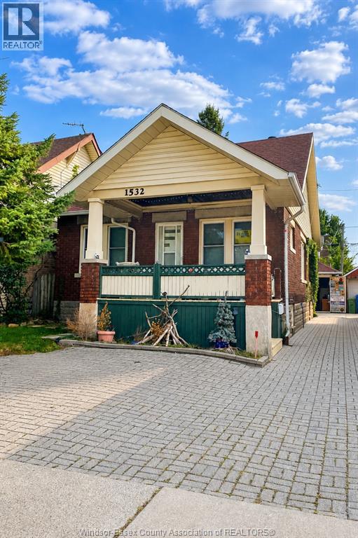 1532 DUFFERIN AVENUE, Windsor, Ontario