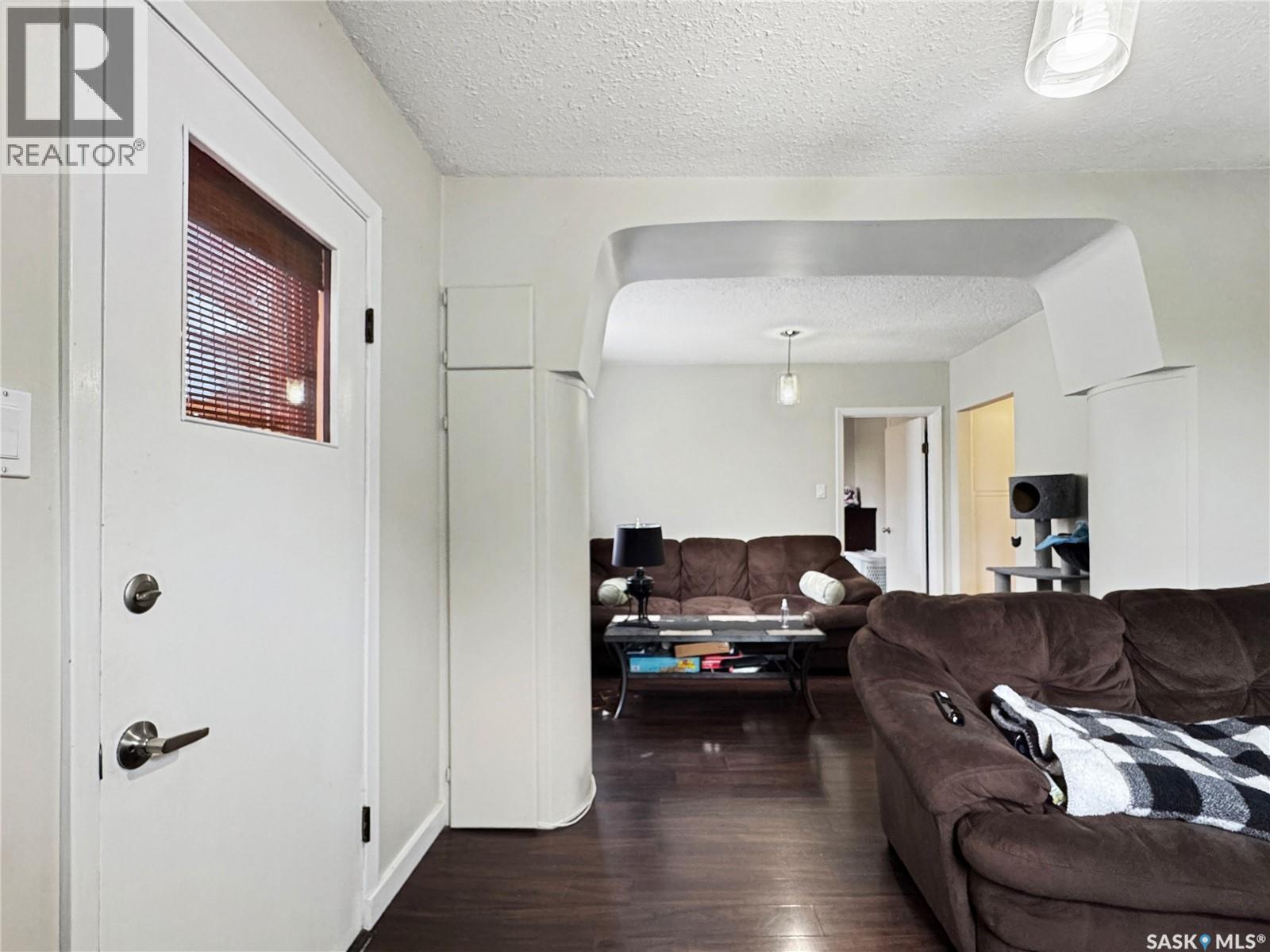 862 109th Street, North Battleford, Saskatchewan  S9A 2C9 - Photo 4 - SK041561