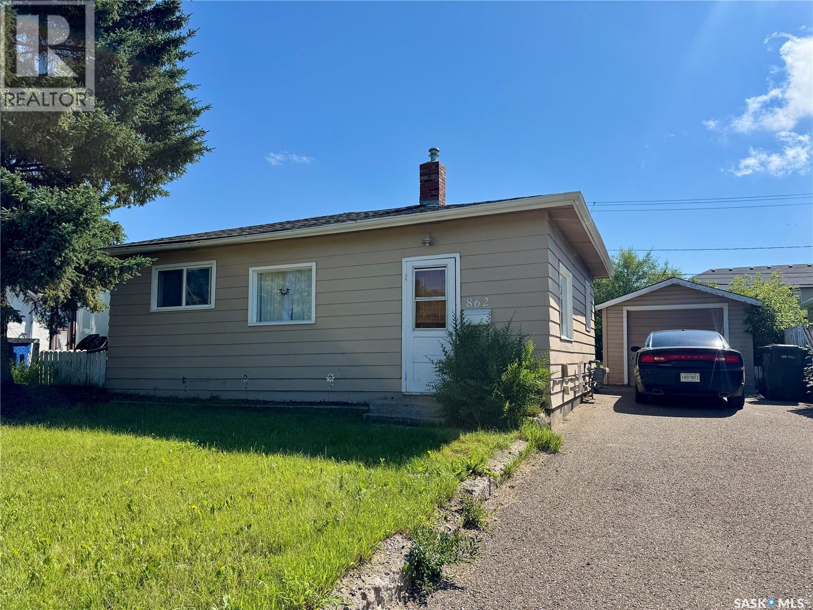 862 109th STREET, north battleford, Saskatchewan