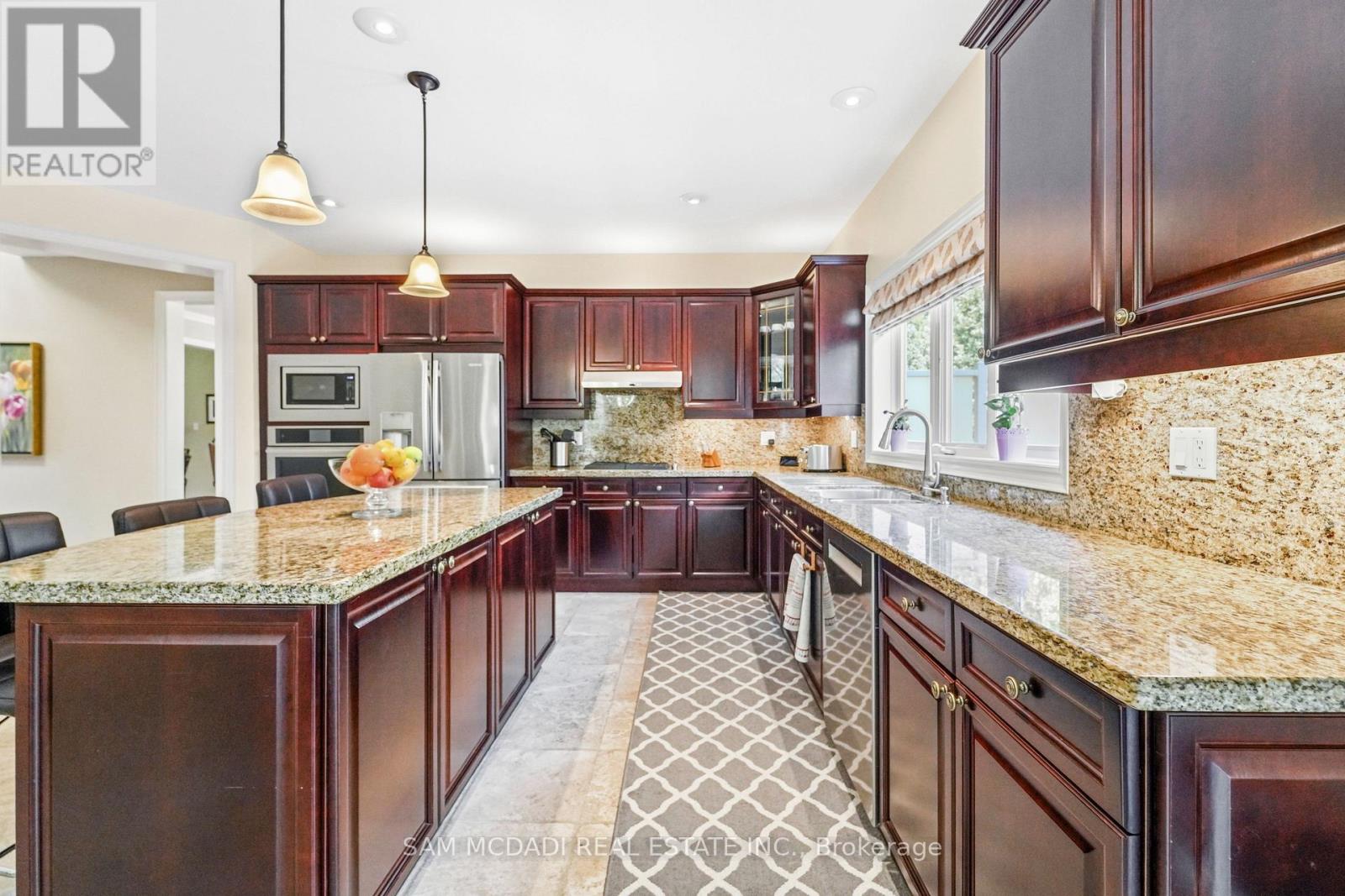 527 Meadow Wood Road, Mississauga, Ontario  L5J 2S4 - Photo 10 - W13712316
