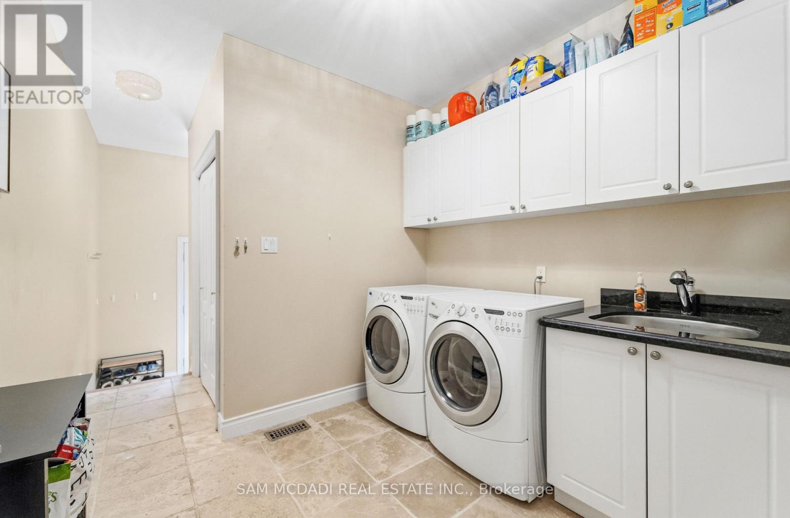 527 Meadow Wood Road, Mississauga, Ontario  L5J 2S4 - Photo 18 - W13712316
