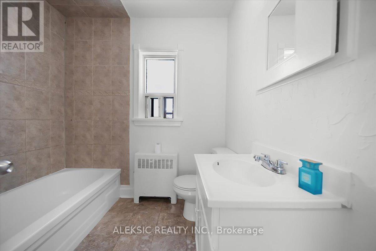 179 Thirtieth Street, Toronto, Ontario  M8W 3C6 - Photo 16 - W13712330