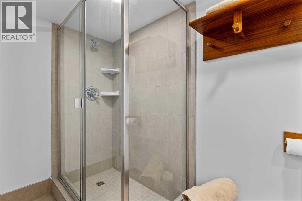 726 Memorial Drive NW, Calgary, Alberta  T2N 3C7 - Photo 33 - A2322864