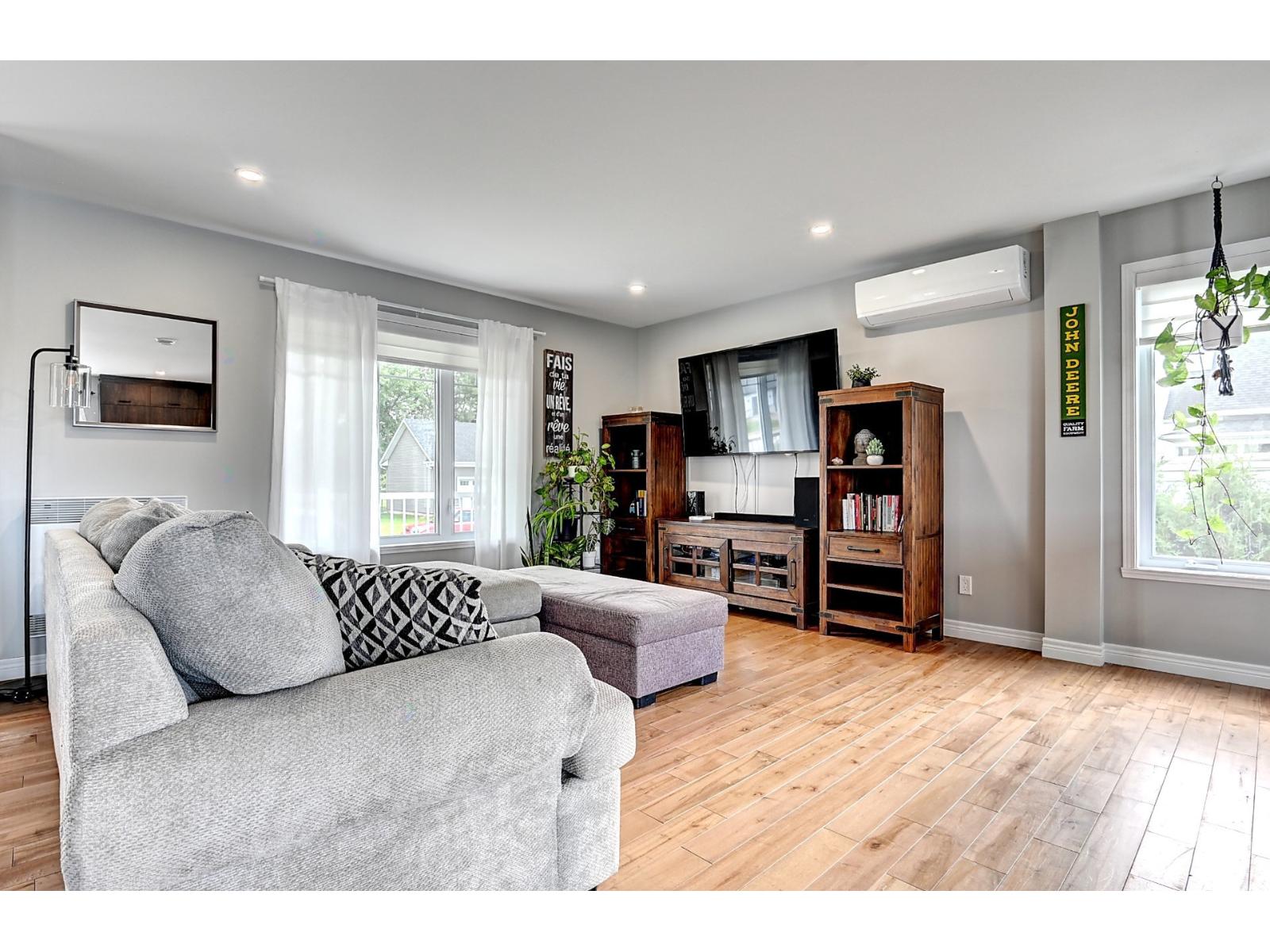 15 Rue Chevalier-De Lorimier Saint-Cuthbert Quebec Canada J0K2C0 4