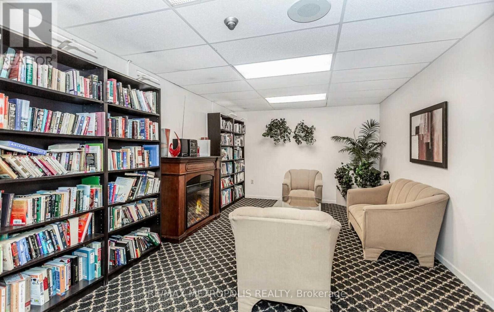 210 - 300 Webb Drive, Mississauga, Ontario  L5B 3W3 - Photo 18 - W13711604